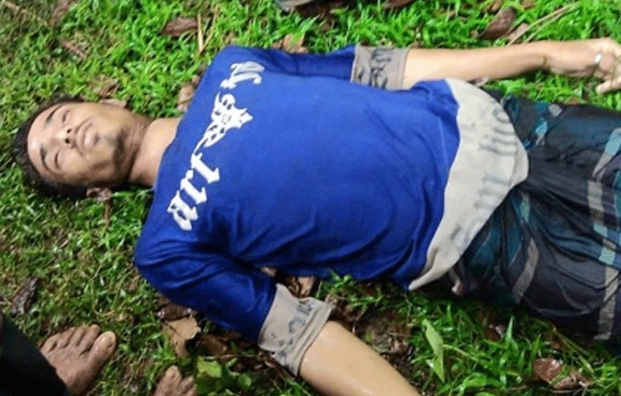 কিশোরের ঝুলন্ত লাশ উদ্ধার।