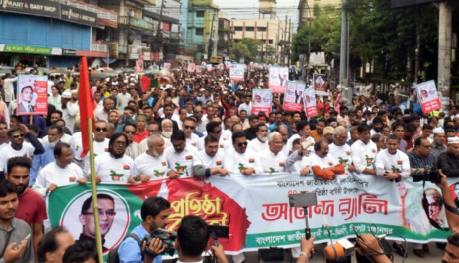অতিশীঘ্রই আওয়ামী স্বৈরাচারের পতন হবে : ডা. জাহিদ।