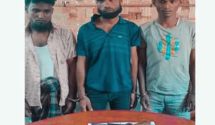 গ্রেফতার ৩ রোহিঙ্গা ক্যাম্পে অস্ত্র ও গুলি উদ্ধার।