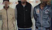 ডাকাতির সরঞ্জাম    দেশীয় অস্ত্রহ সহ তিনজনকে আটক  করেছে পুলিশ।