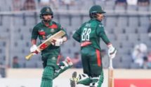 সিরিজ শুরু বাংলাদেশের  ব্যাটিং ধসে হার দিয়ে।