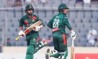 সিরিজ শুরু বাংলাদেশের  ব্যাটিং ধসে হার দিয়ে।